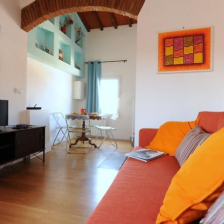 Acacia Firenze - Ciclamino Apartment ภายนอก รูปภาพ