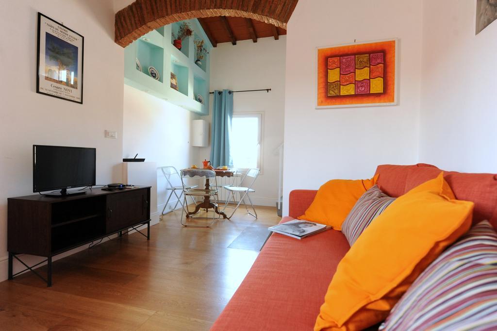 Acacia Firenze - Ciclamino Apartment ภายนอก รูปภาพ