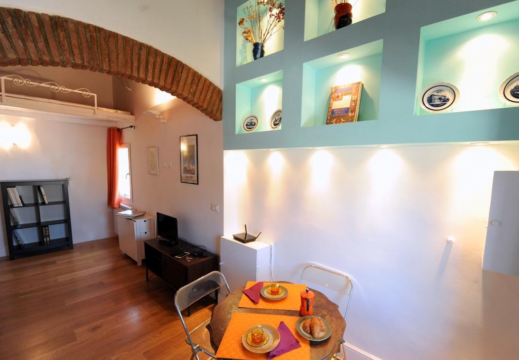 Acacia Firenze - Ciclamino Apartment ภายนอก รูปภาพ